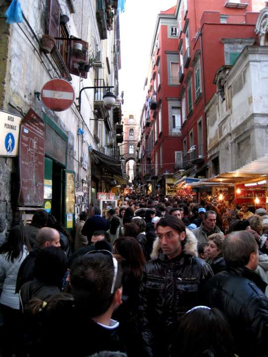 Christmas shopping in Naples, 8th December 2008.