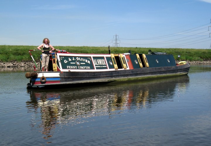 Aground on the tidal Trent - June 2009